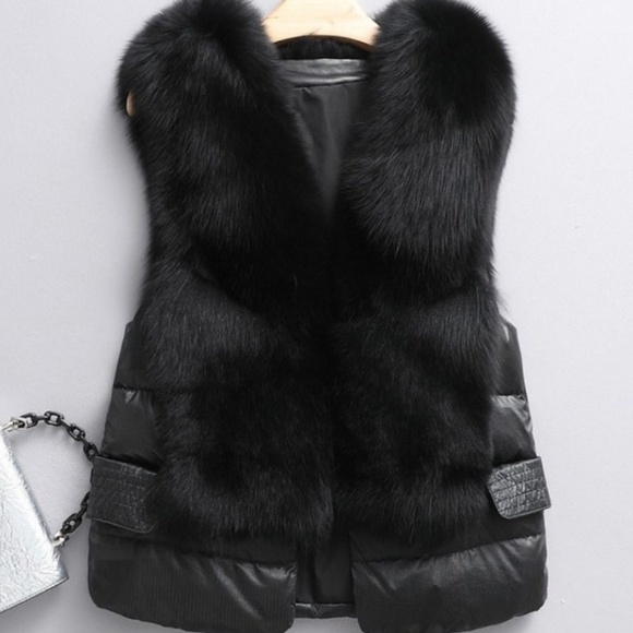 Faux Fur Winter Puffer Vest- Black - Picture 1 of 5